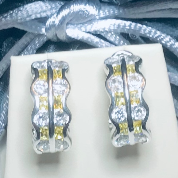 Vintage Ivana Trump Sterling Silver & CZ Huggie Earrings - Picture 1 of 13